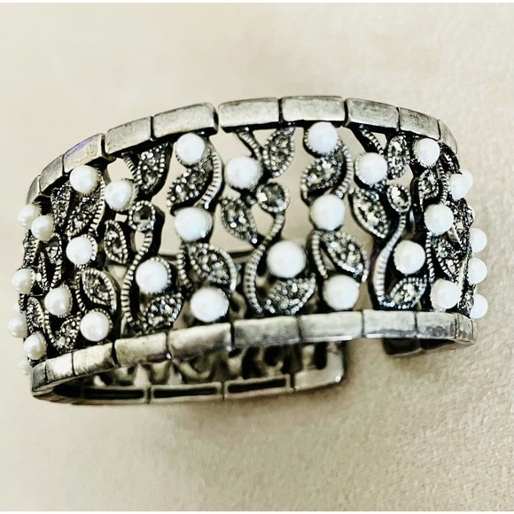 Vintage Monet Fashion Jewelry Cuff Bracelet Signed